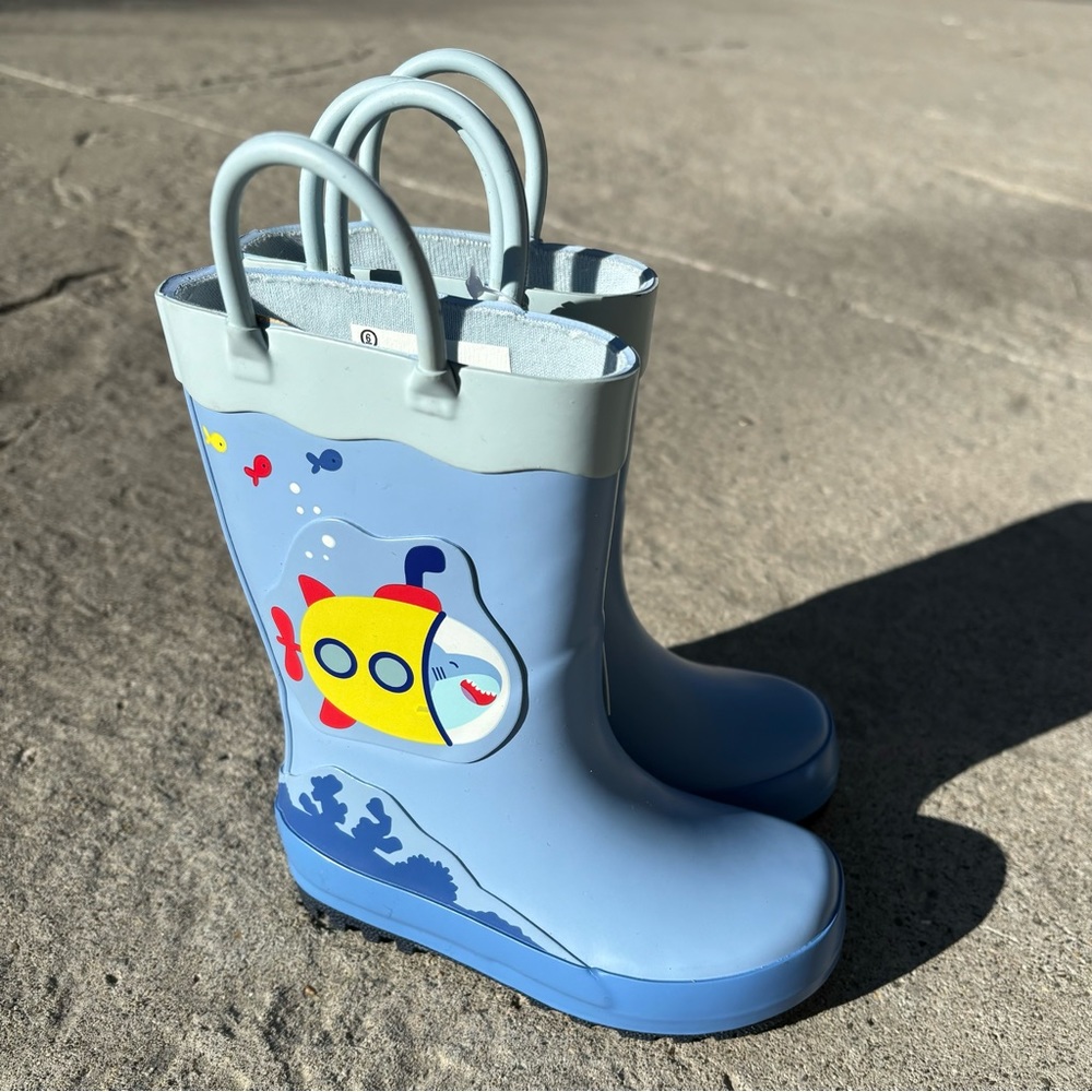 Cat & Jack Jasper Waterproof Rain Boots Boys Size 6